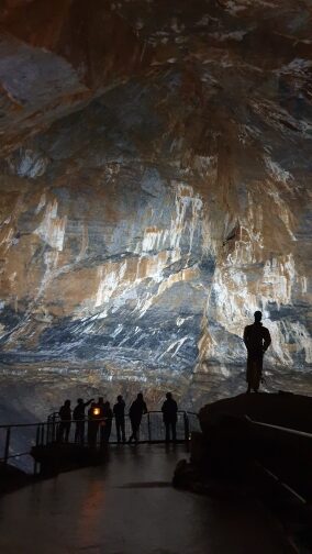 Spéléologie : Grotte de la Verna